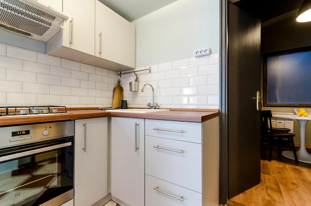 Paulay'S Studio Apartment In The City Center. Budapest Hungary