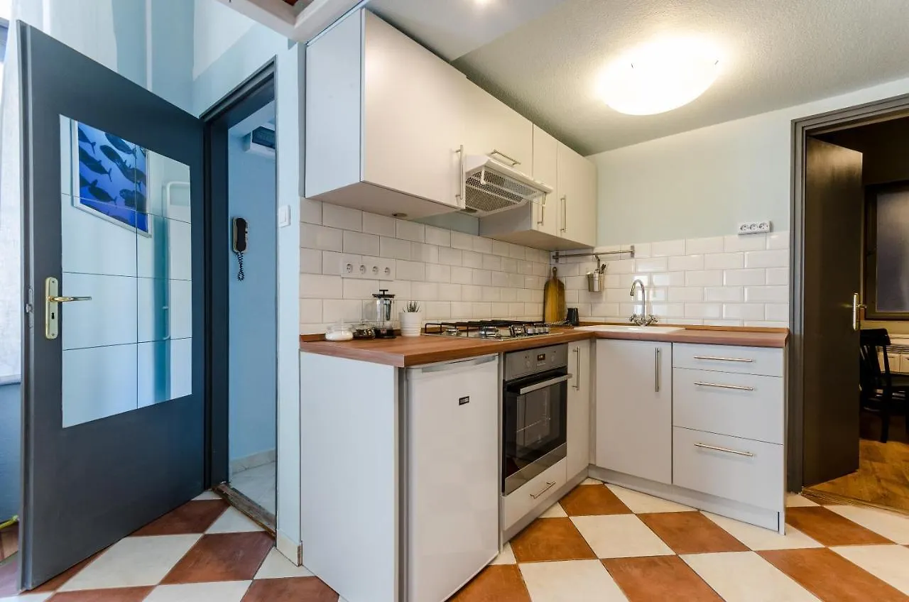 Paulay'S Studio Apartment In The City Center. Budapest