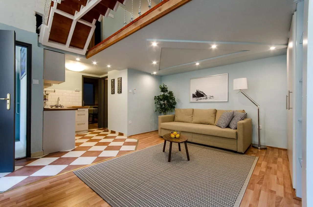Paulay'S Studio Apartment In The City Center. Βουδαπέστη